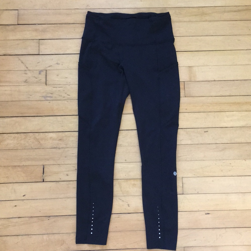 Lululemon, high-wasted, black leggings in size 6